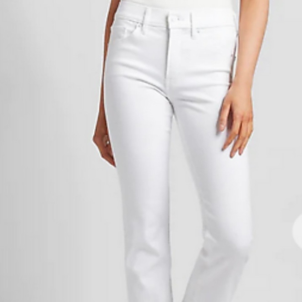 Express Mid Rise Supersoft Bootcut Jeans - like new! Size 6